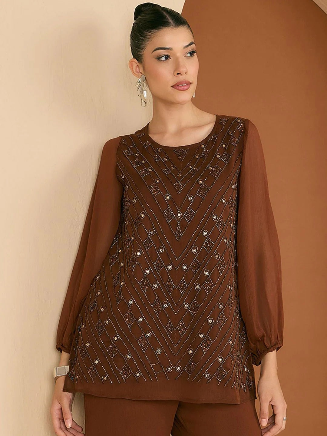 Embellished Round Neck Top & Trousers Co-Ords